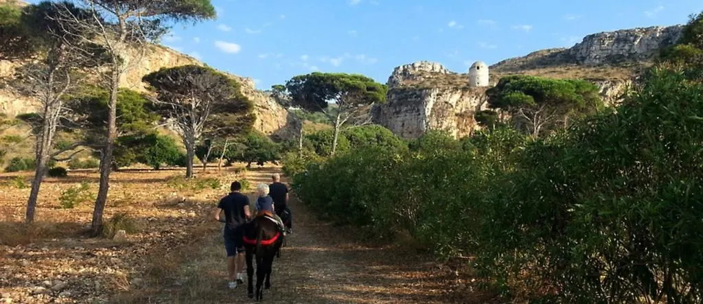 Çiftlik konaklama Azienda Agrituristica Tenuta Pizzolungo Erice İtalya