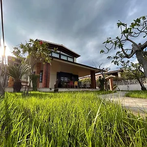 https://villa-settimia-a-50-mt-dalla-spiaggia.in-sardinia.net