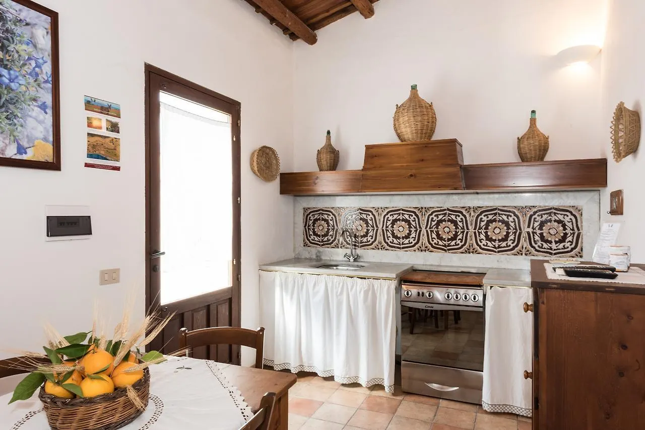Azienda Agrituristica Tenuta Pizzolungo Erice 0*,  Italy